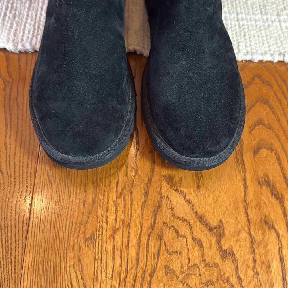 UGG Black Lo Pro Fold Over Boots - Picture 3 of 14